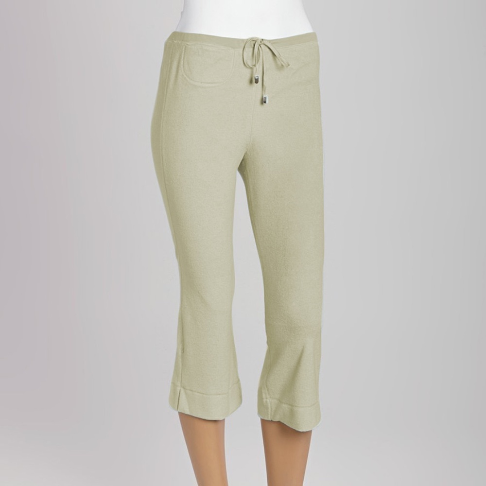 Nūspört Tie Front Capri Pants